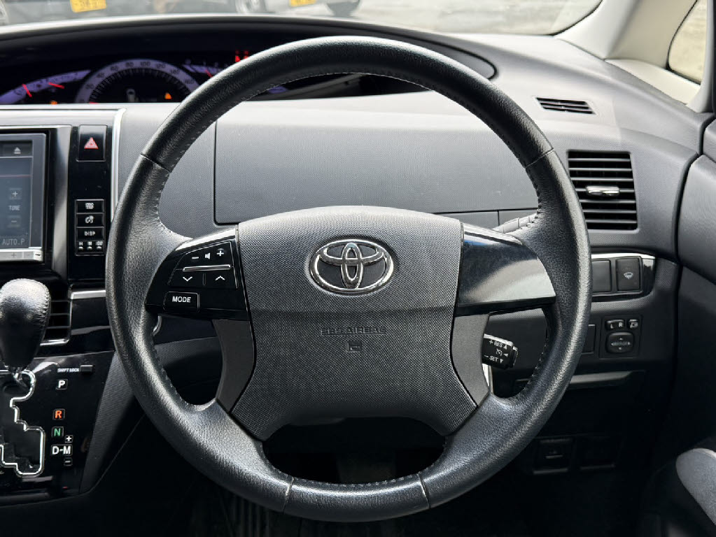 トヨタ エスティマ アエラス 4WD