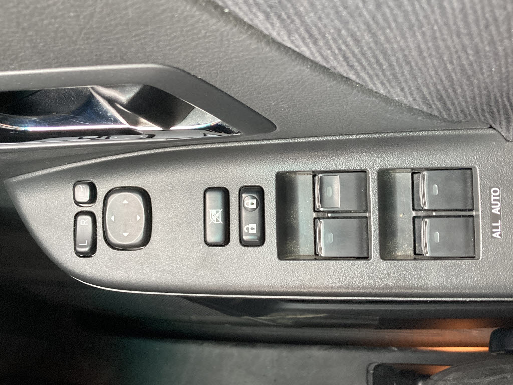 トヨタ アルファード 240Sﾌﾟﾗｲﾑｾﾚｸｼｮﾝ2 4WD