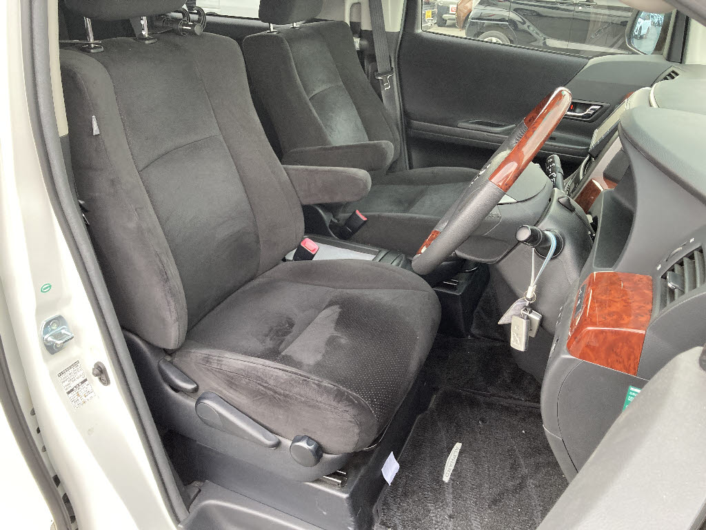 トヨタ アルファード 240Sﾌﾟﾗｲﾑｾﾚｸｼｮﾝ2 4WD