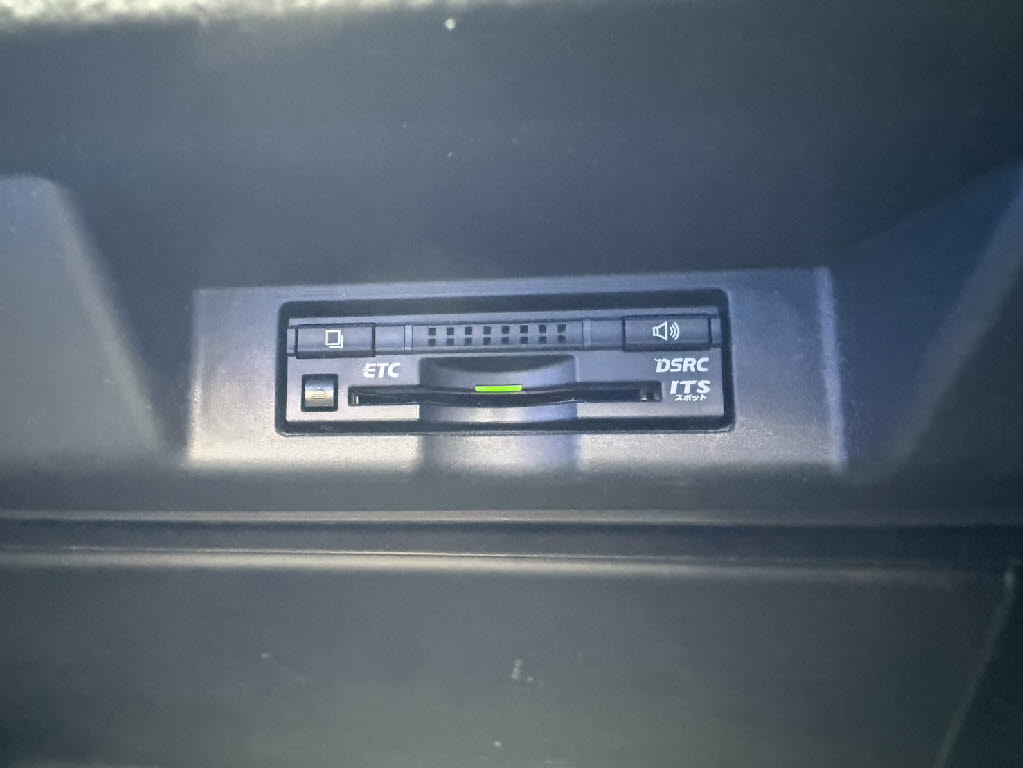 トヨタ ﾊﾘｱｰ ﾊｲﾌﾞﾘｯﾄﾞ ﾌﾟﾚﾐｱﾑｱﾄﾞﾊﾞﾝｽﾊﾟｯｹｰｼﾞ 4WD