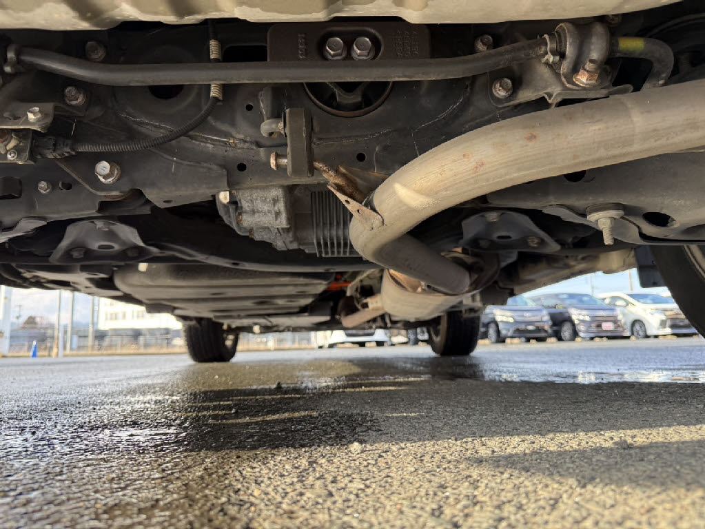 トヨタ ﾊﾘｱｰ ﾊｲﾌﾞﾘｯﾄﾞ ﾌﾟﾚﾐｱﾑｱﾄﾞﾊﾞﾝｽﾊﾟｯｹｰｼﾞ 4WD