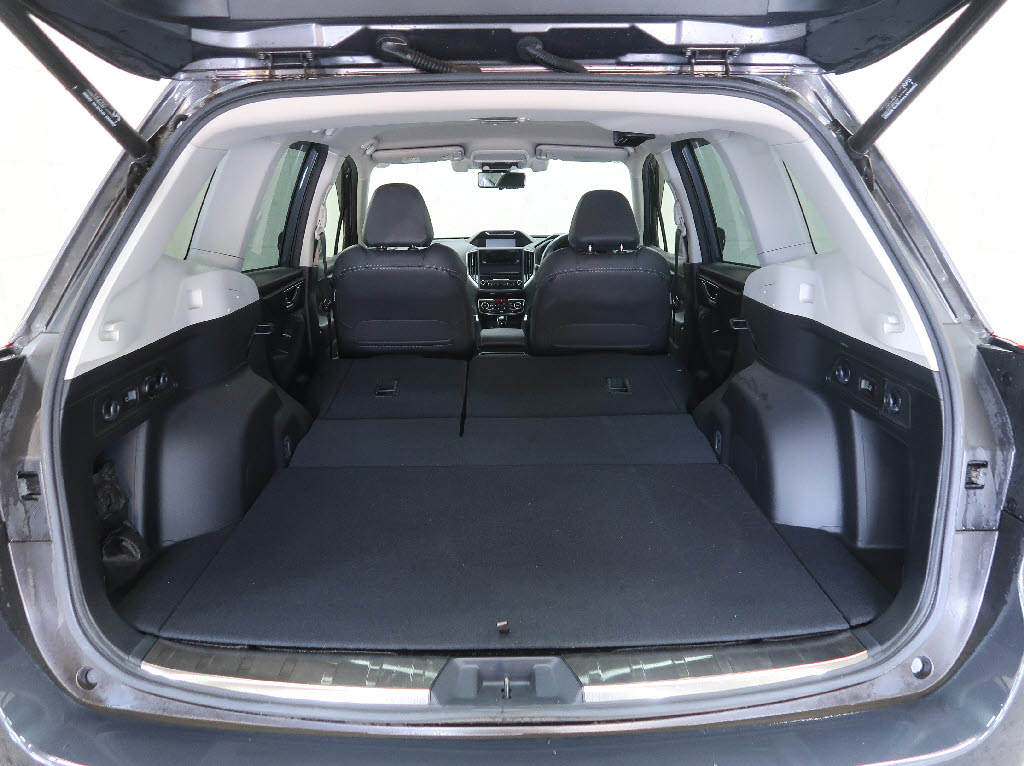 スバル フォレスター スポーツ 4WD