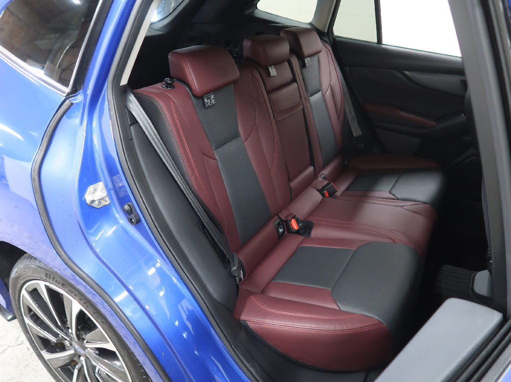 スバル レヴォーグ STIスポーツEX 4WD