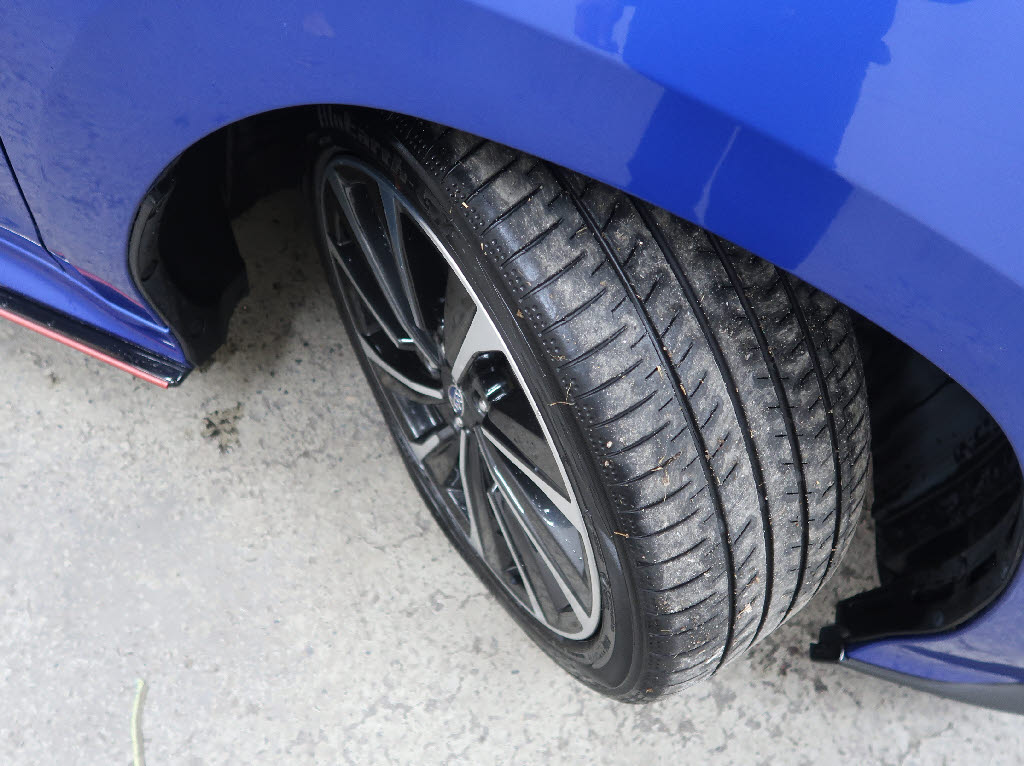 スバル レヴォーグ STIスポーツEX 4WD