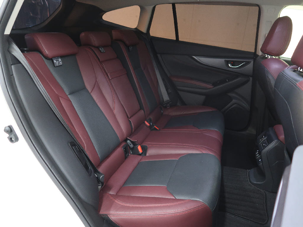 スバル レヴォーグ STIスポーツ EX 4WD