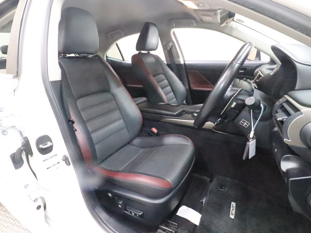 レクサス レクサス ＩＳ ３００ｈ　バージョンＬ