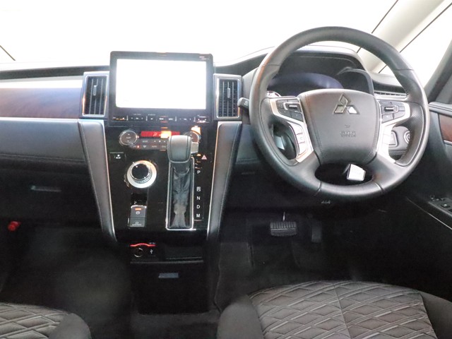 三菱 デリカＤ：５ Ｇパワーパッケージ