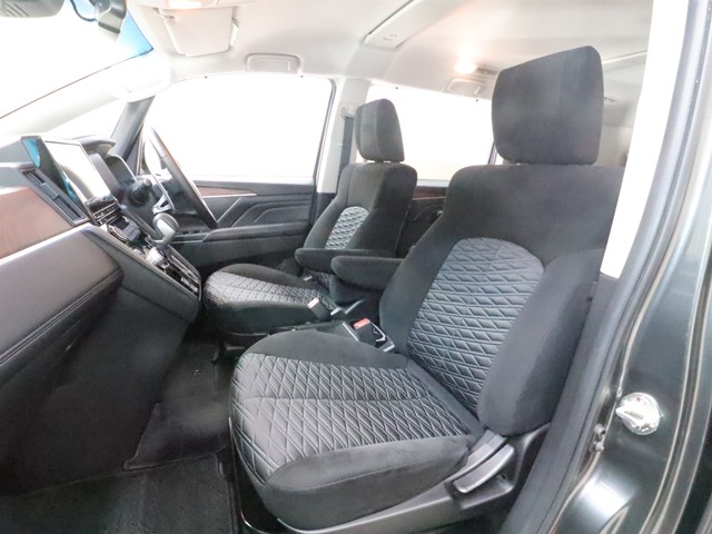 三菱 デリカＤ：５ Ｇパワーパッケージ