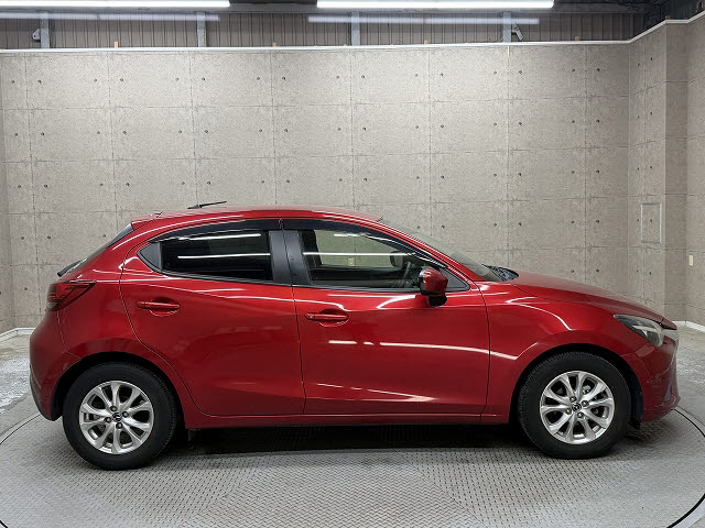 マツダ デミオ 13S