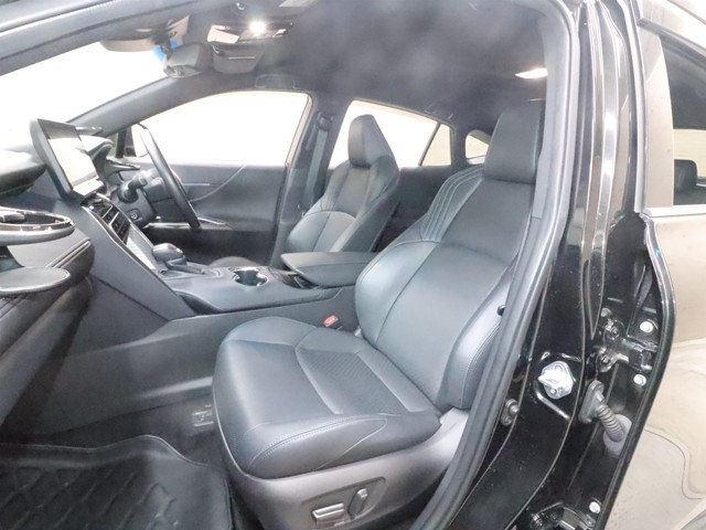 トヨタ ハリアー Zレザーパッケージ