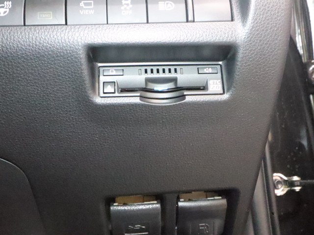 トヨタ ハリアー Zレザーパッケージ