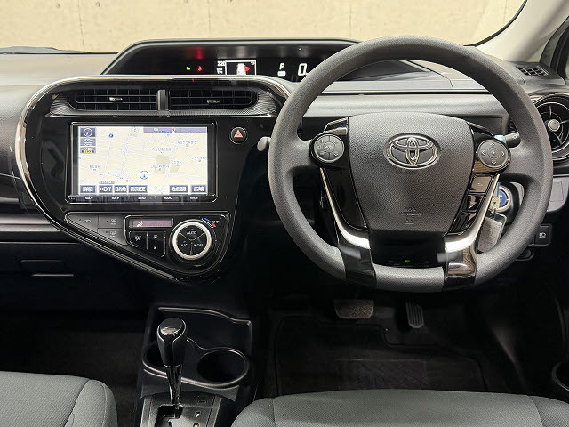 トヨタ アクア Sｽﾀｲﾙﾌﾞﾗｯｸ