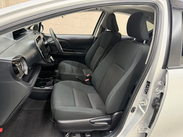 トヨタ アクア Sｽﾀｲﾙﾌﾞﾗｯｸ