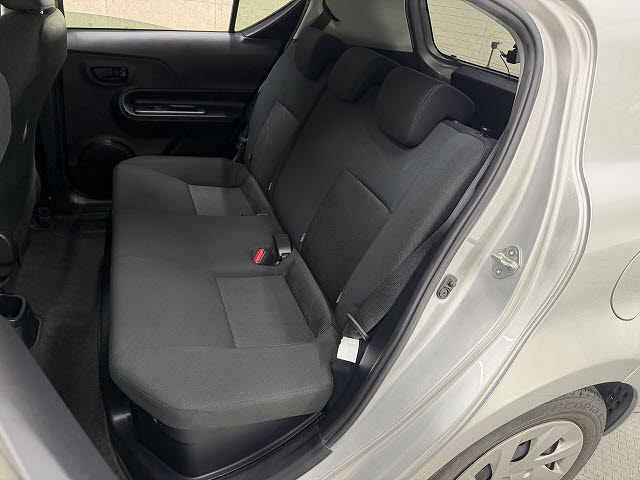 トヨタ アクア Sｽﾀｲﾙﾌﾞﾗｯｸ