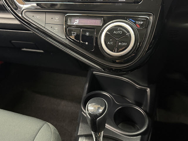 トヨタ アクア Sｽﾀｲﾙﾌﾞﾗｯｸ