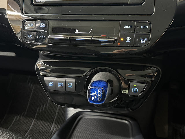 トヨタ プリウス SｾｰﾌﾃｨﾌﾟﾗｽⅡ