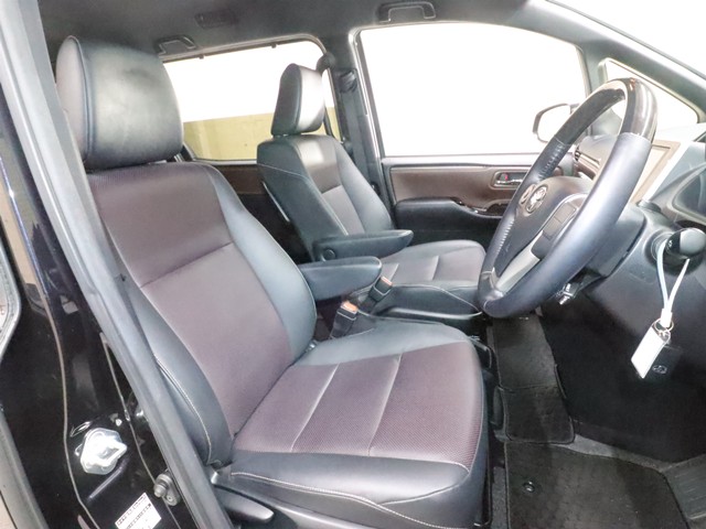 トヨタ エスクァイア GI