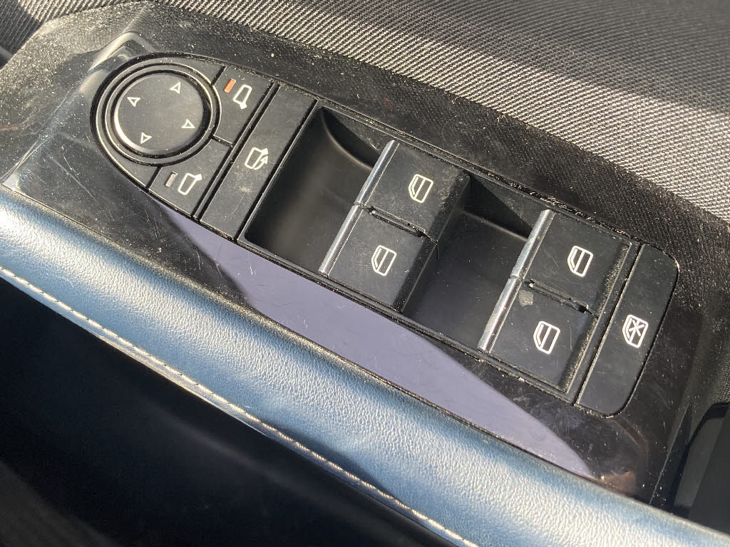 マツダ ＣＸ－３０ 20S