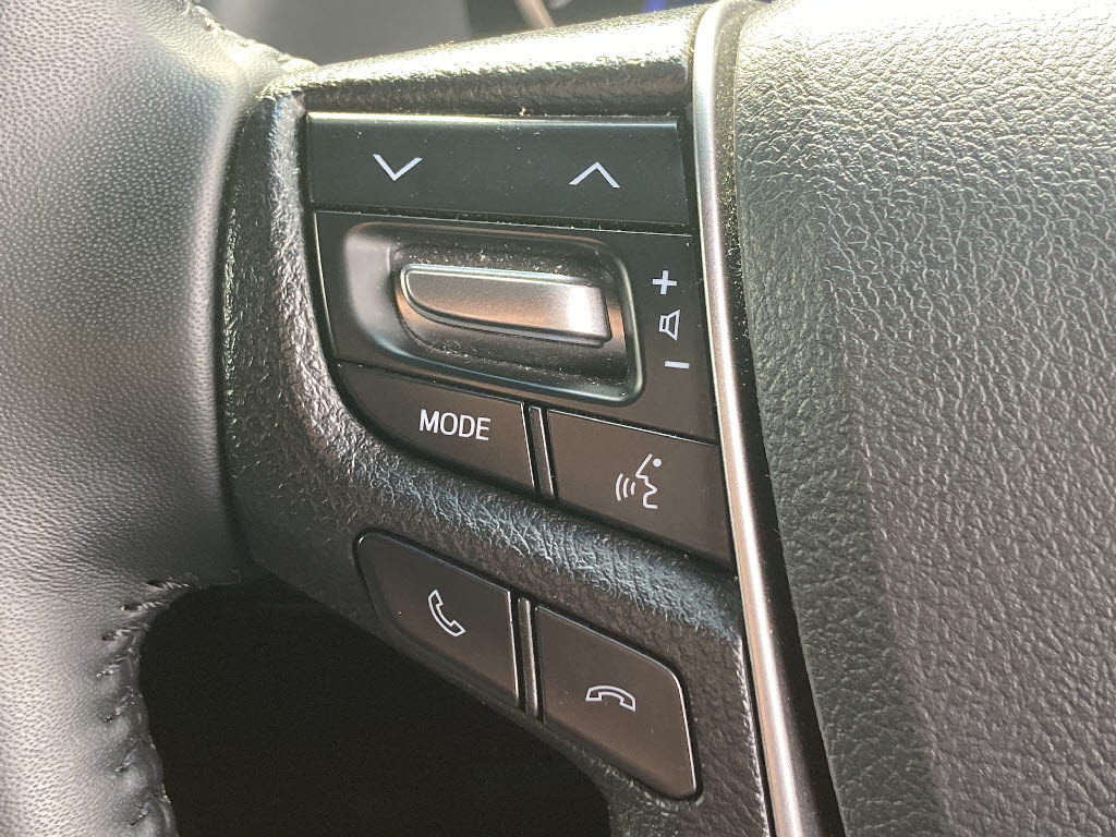 トヨタ ｱﾙﾌｧｰﾄﾞ ﾊｲﾌﾞﾘｯﾄﾞ ﾀｲﾌﾟｺﾞｰﾙﾄﾞⅢ 4WD