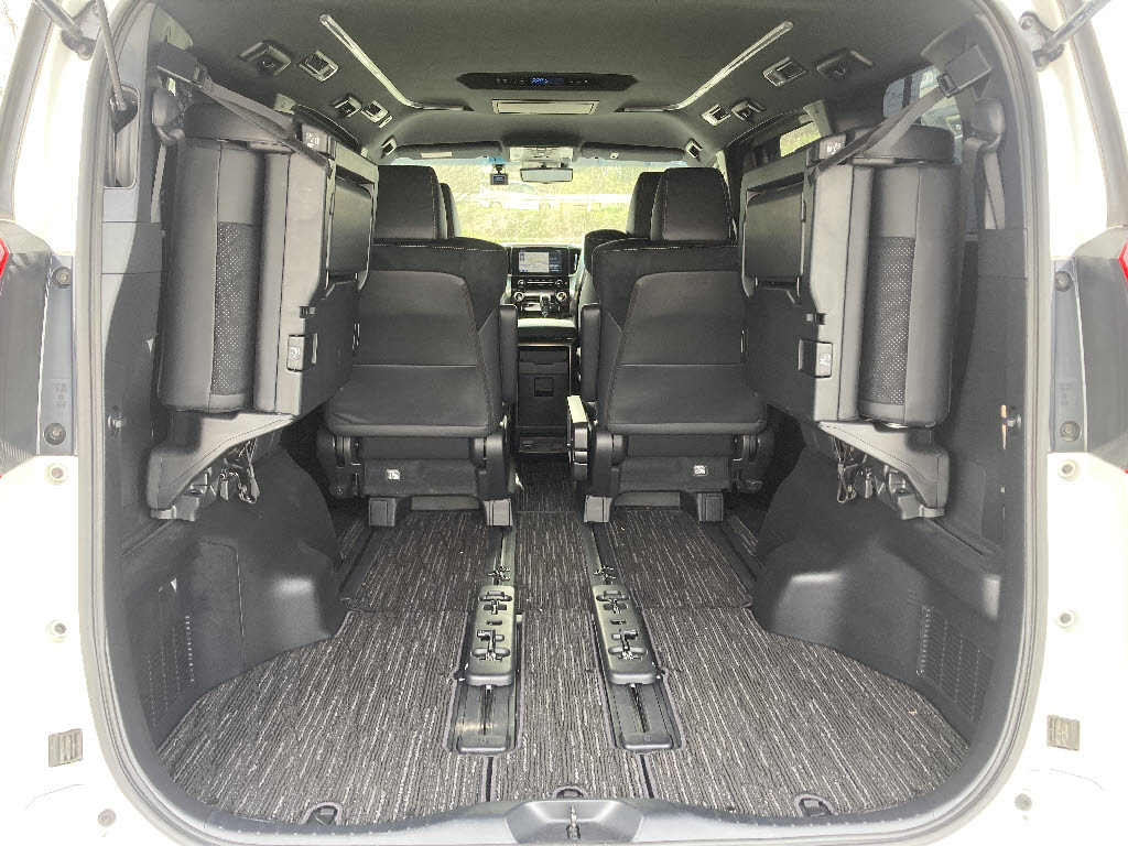 トヨタ ｱﾙﾌｧｰﾄﾞ ﾊｲﾌﾞﾘｯﾄﾞ ﾀｲﾌﾟｺﾞｰﾙﾄﾞⅢ 4WD