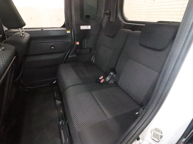 ダイハツ ウエイク Ｌ　ＶＳ　ＳＡ３