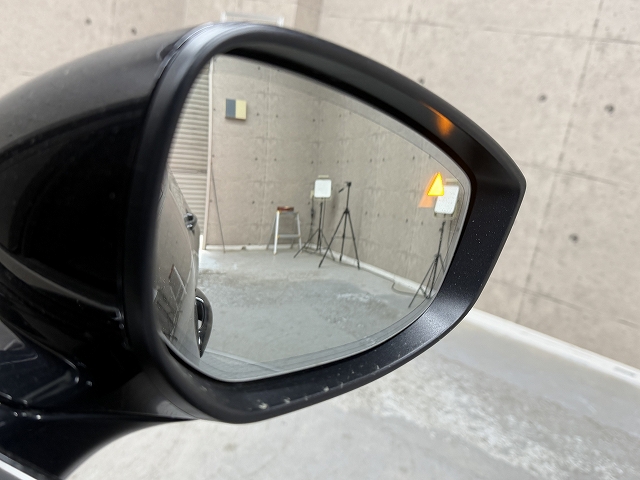 マツダ マツダ３ 15Sﾚｻﾞｰﾂｰﾘﾝｸﾞｾﾚｸｼｮﾝ