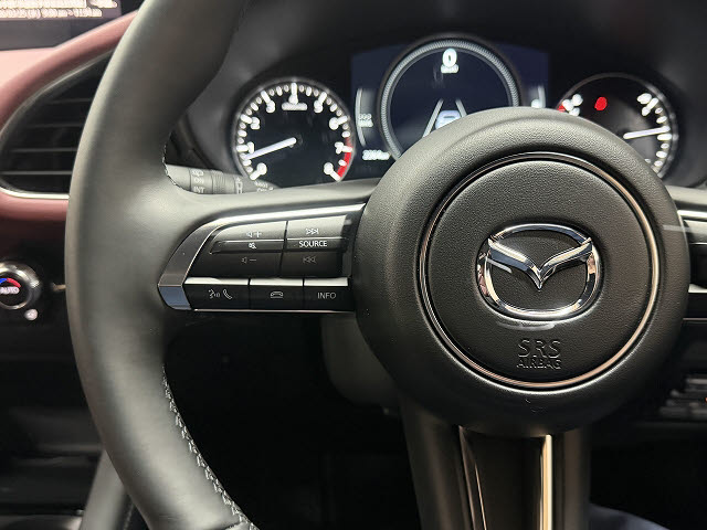 マツダ マツダ３ 15Sﾚｻﾞｰﾂｰﾘﾝｸﾞｾﾚｸｼｮﾝ