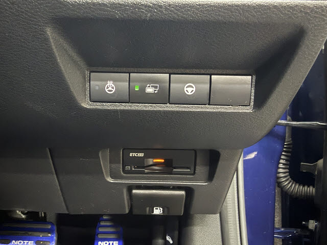 ニッサン ノート オーテック