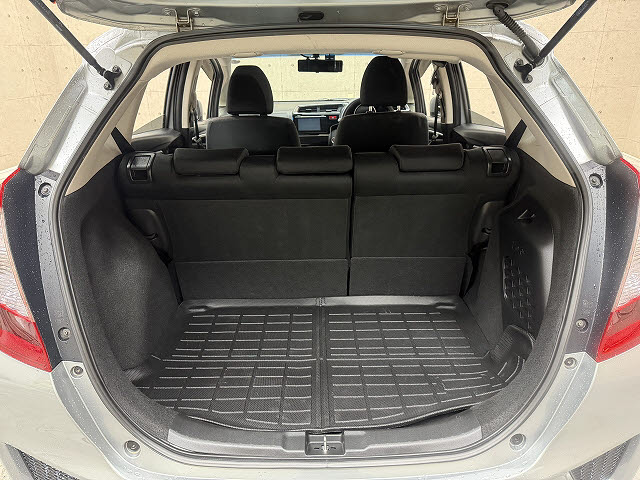 ホンダ ﾌｨｯﾄﾊｲﾌﾞﾘｯﾄﾞ Ｆパッケージ