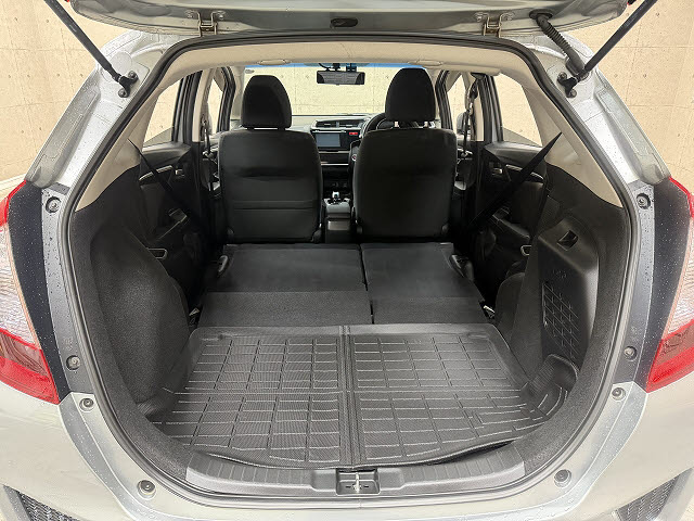 ホンダ ﾌｨｯﾄﾊｲﾌﾞﾘｯﾄﾞ Ｆパッケージ