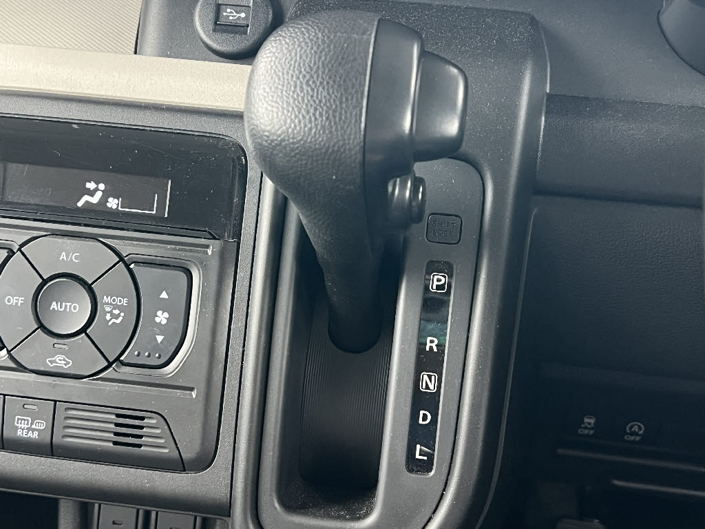 スズキ スペーシア HV G 4WD