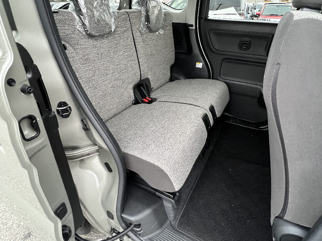 スズキ スペーシア HV G 4WD