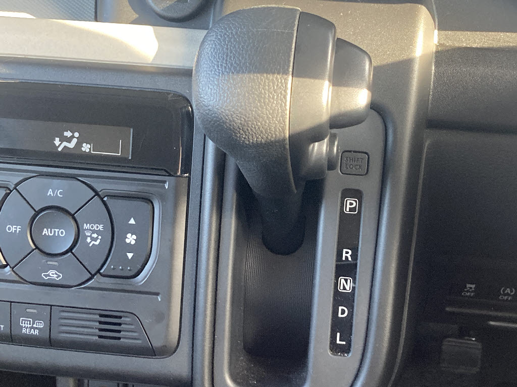 スズキ スペーシア HV G 4WD