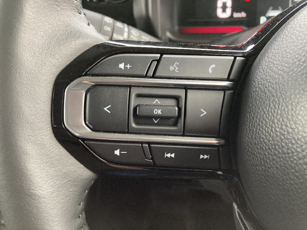 スズキ スペーシアカスタム ４ＷＤ　ＸＳ