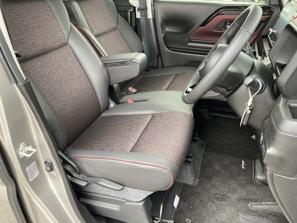 スズキ スペーシアカスタム ４ＷＤ　ＸＳ