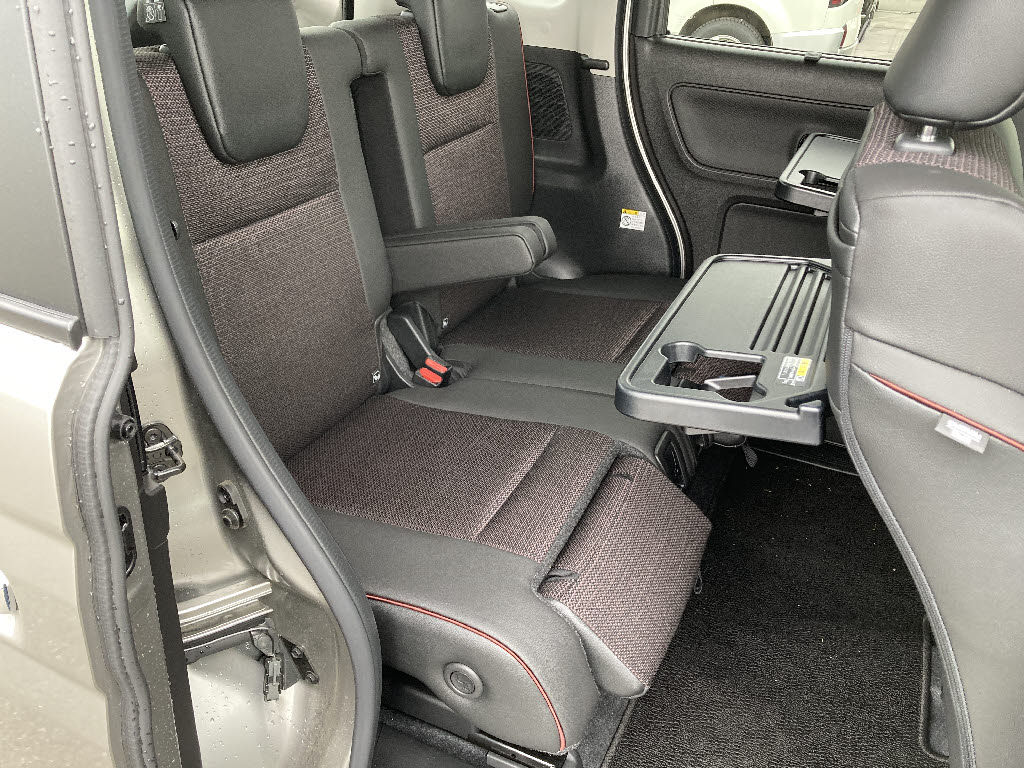 スズキ スペーシアカスタム ４ＷＤ　ＸＳ