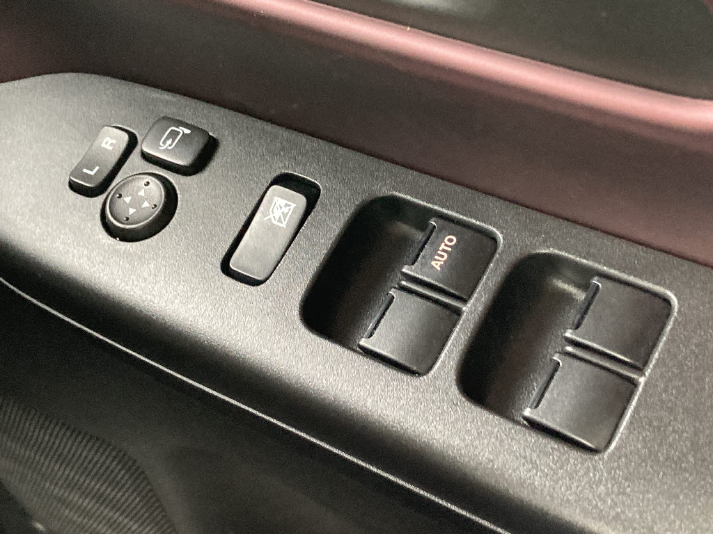 スズキ スペーシアカスタム ４ＷＤ　ＸＳターボ