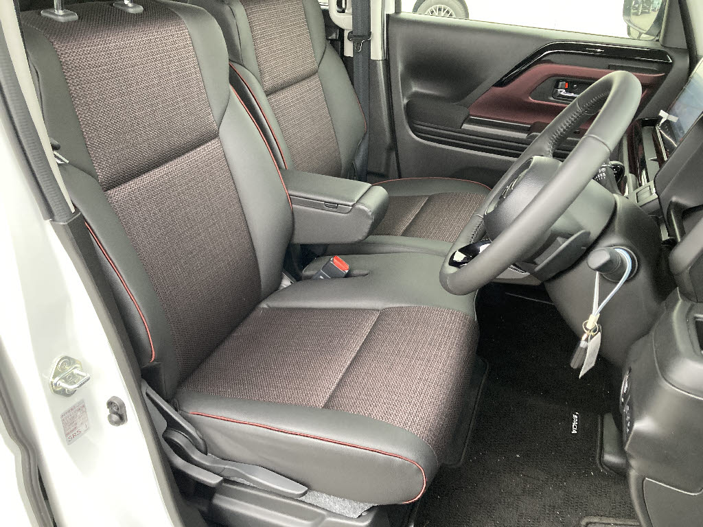 スズキ スペーシアカスタム ４ＷＤ　ＸＳターボ