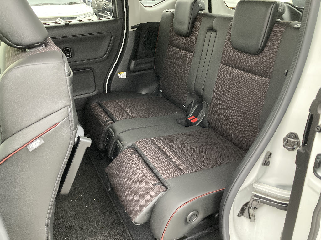 スズキ スペーシアカスタム ４ＷＤ　ＸＳターボ