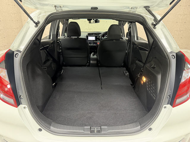 ホンダ ﾌｨｯﾄﾊｲﾌﾞﾘｯﾄﾞ Ｓホンダセンシング