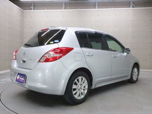 ニッサン ティーダ アクシスＳＶ＋プラズマ