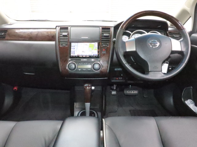 ニッサン ティーダ アクシスＳＶ＋プラズマ