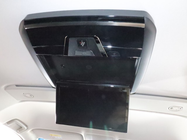 三菱 デリカＤ：５ ｱｰﾊﾞﾝｷﾞｱPｴﾃﾞｨｼｮﾝ