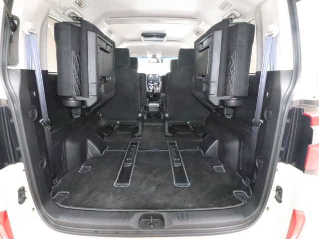 三菱 デリカＤ：５ ｱｰﾊﾞﾝｷﾞｱPｴﾃﾞｨｼｮﾝ