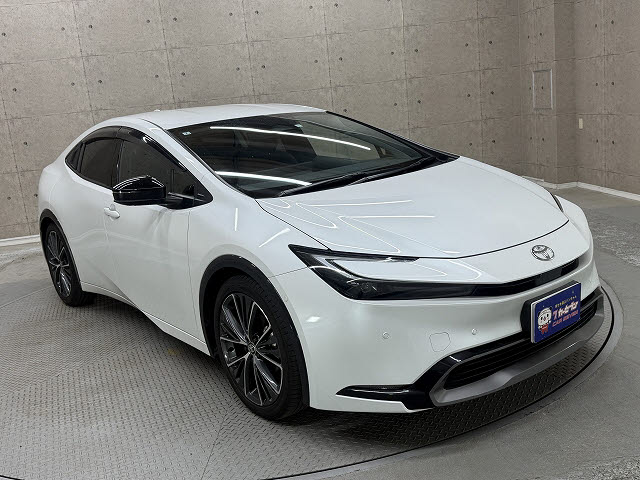 トヨタ プリウス Z