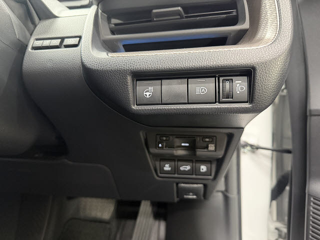 トヨタ プリウス Z