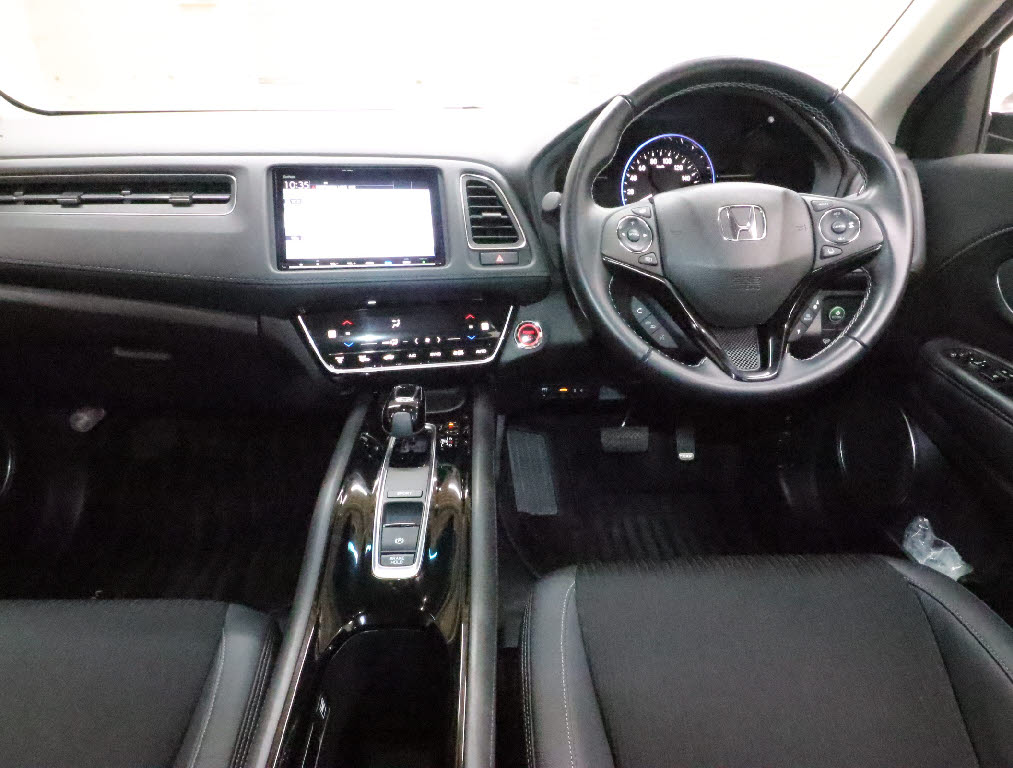 ホンダ ヴェゼルＨＶ ﾊｲﾌﾞﾘｯﾄﾞZ・ﾎﾝﾀﾞｾﾝｼﾝｸﾞ