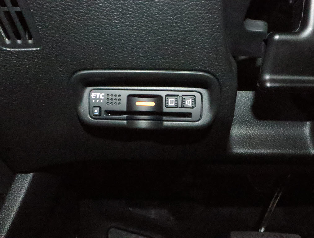 ホンダ ヴェゼルＨＶ ﾊｲﾌﾞﾘｯﾄﾞZ・ﾎﾝﾀﾞｾﾝｼﾝｸﾞ