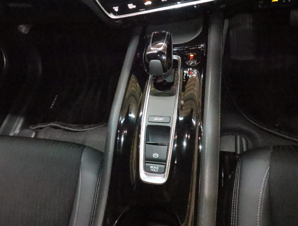 ホンダ ヴェゼルＨＶ ﾊｲﾌﾞﾘｯﾄﾞZ・ﾎﾝﾀﾞｾﾝｼﾝｸﾞ