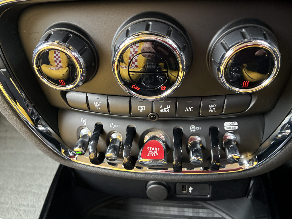 ＢＭＷ ＢＭＷ ミニ クーパーＤクラブマン